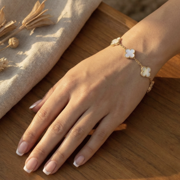 Clover Bracelet - The Pastel Gem - Imitation Jewellery - 1 White Clover Bracelet