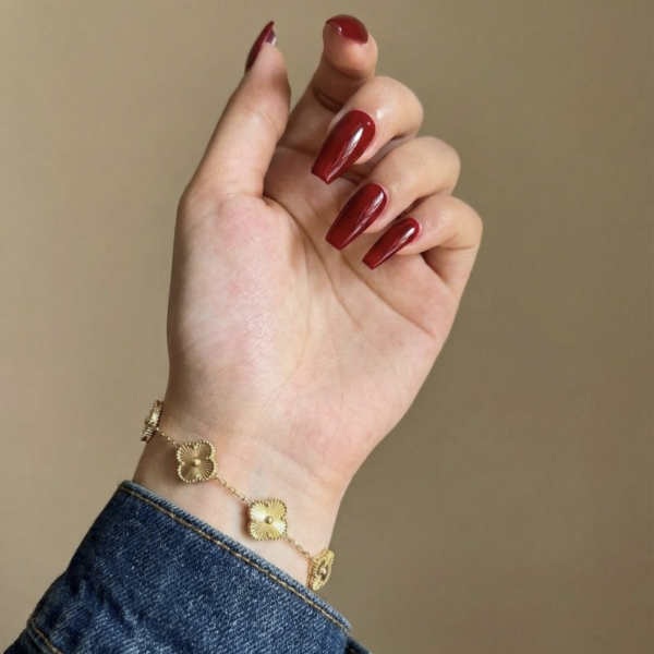 Clover Bracelet - The Pastel Gem - Imitation Jewellery - 6 Golden Clover Bracelet