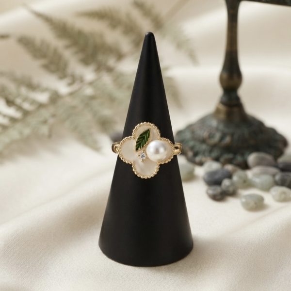 11 - Gold Pearl Clover Ring - The Pastel Gem - Best Anti Tarnish Jewellery Gold Pearl Clover Ring