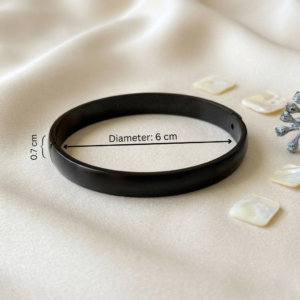 Black Minimalist Oval Bangle