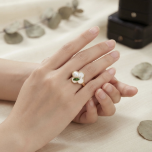 Gold Pearl Clover Ring
