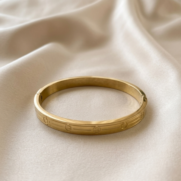 Gold Screw Engraved Hinged Bangle