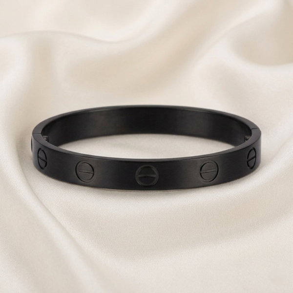 Gemini_Generated_Image_v3o6xav3o6xav3o6 Black Screw Detail Minimalist Oval Bangle