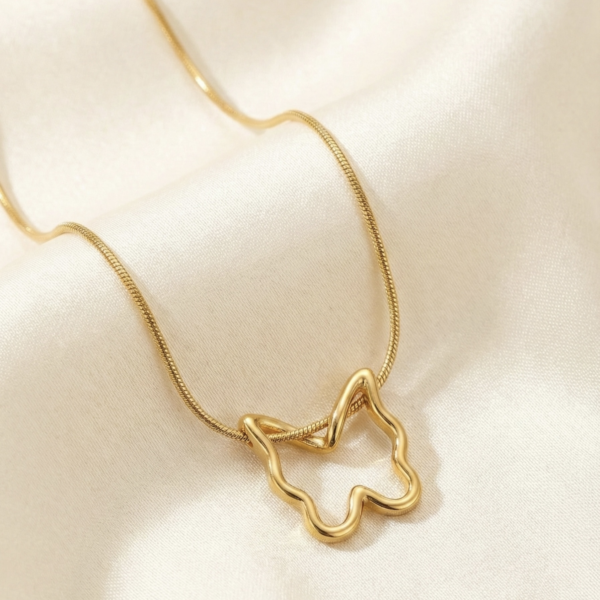 Golden Mariposa Necklace - The Pastel Gem - Imitation Jewellery - 3 Gold Butterfly Pendant Necklace