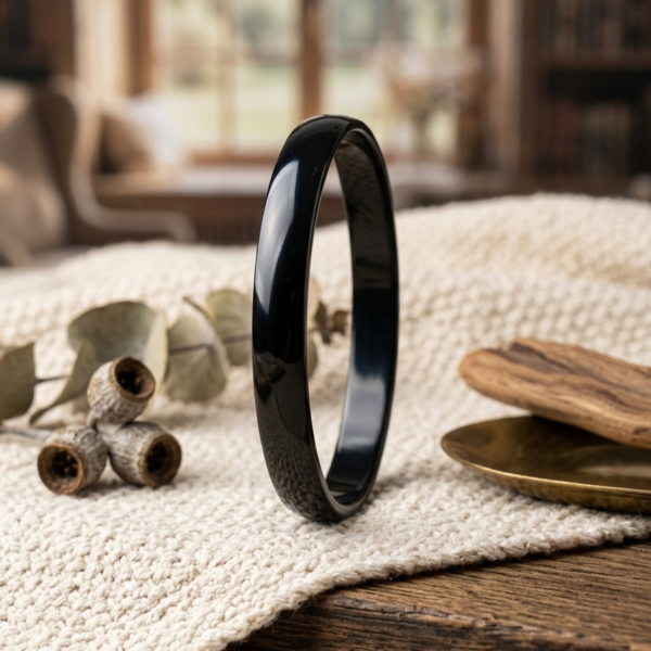 IMG_1408 Black Minimalist Oval Bangle